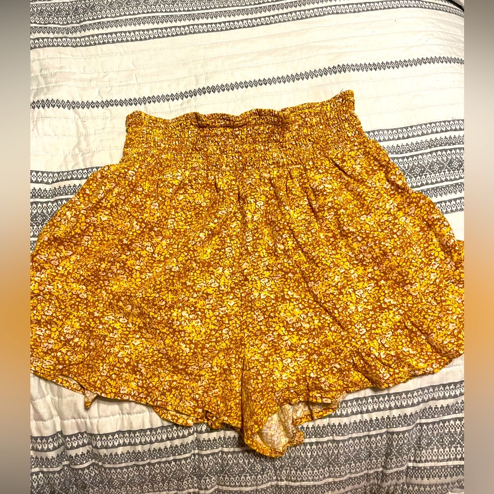 Kids L, wild fable dressy shorts